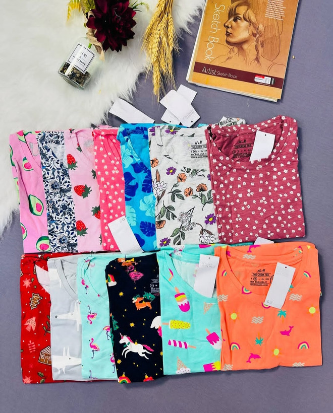 تیشرت زنانه عروسکی جنس cotton برند H&M